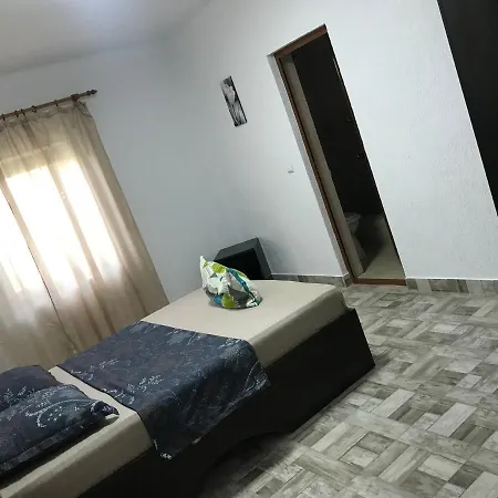 Casa Deniz * Două Mai