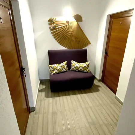 Casa Deniz * Două Mai